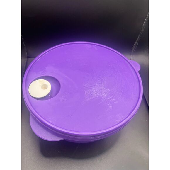 Tupperware Large CrystalWave PLUS 4-qt/4L Microwavable Bowl Purple - Picture 1 of 6